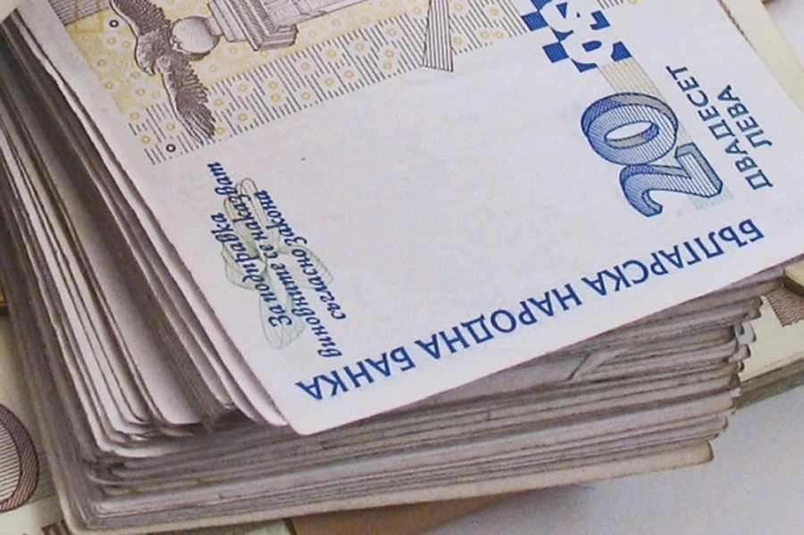 Статистиката отчете 1 253 лева средна заплата за юни