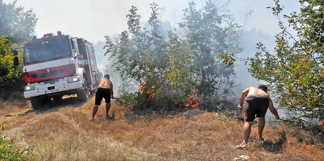 Пожар избухна край хасковското село Брягово