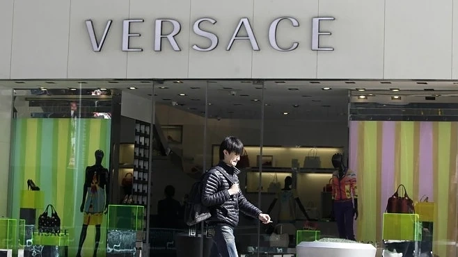Givenchy, Versace и Coach си навлякоха неприятности в Китай
