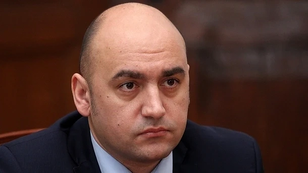 Директорът на ДФ \