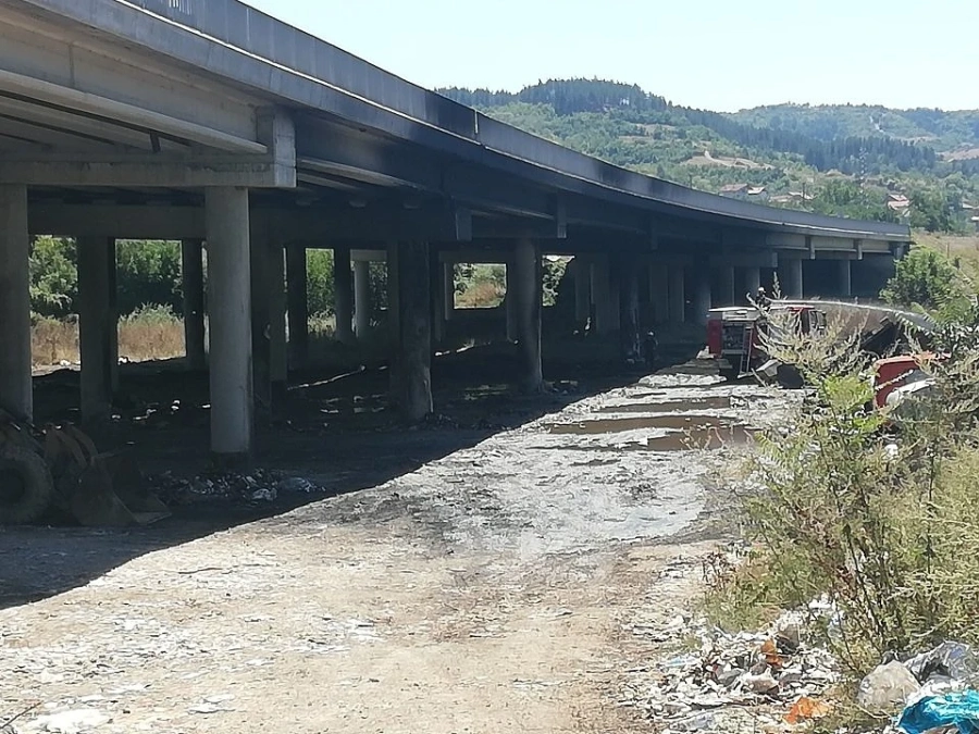  Остава затворено движението по АМ „Струма” в посока София