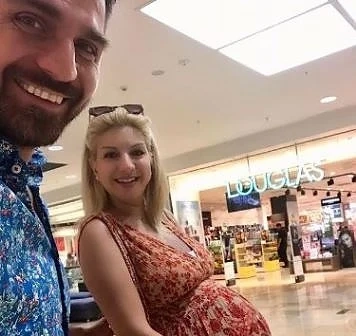 Йоанна Драгнева стана майка на момиче