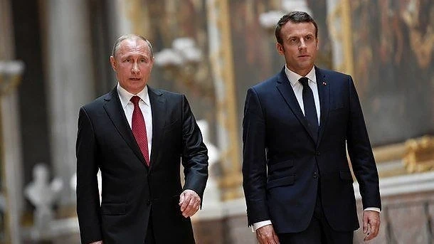 Темата за Украйна на дневен ред между Макрон и Путин дни преди Г-7