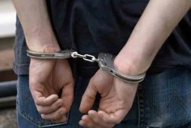В Испания задържаха мъж снимал под полите на жените 