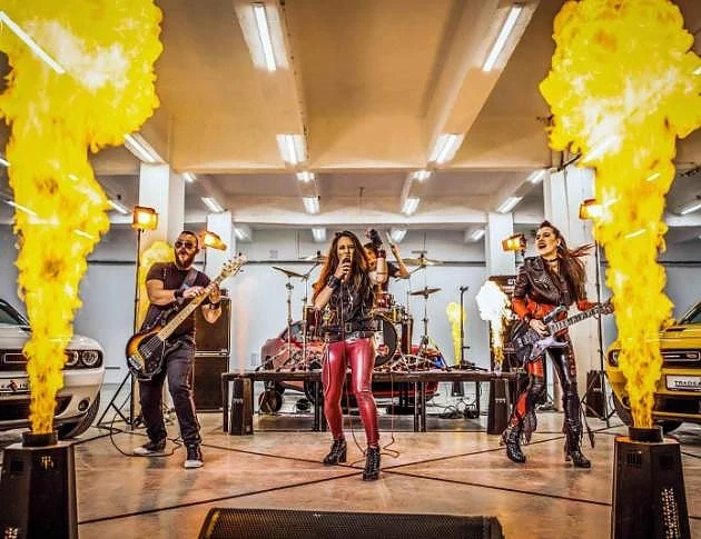 Evanescence добавят и българите Sevi към концерта през септември 