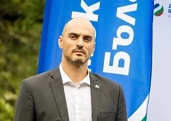 Форумци от „Дневник“ обявиха Борислав Игнатов за \
