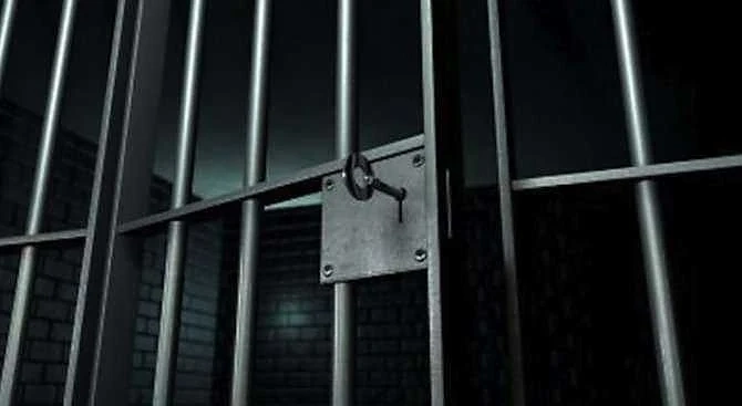 Затворник нападна надзирател в затвора във Варна