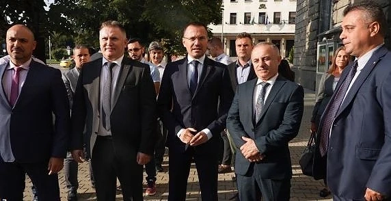 ВМРО се регистрира за местния вот в ЦИК