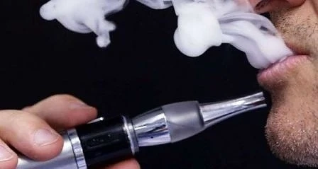 Тръмп планира да забрани продажбата на електронни цигари