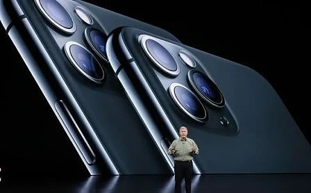 Новият iPhone 11 Pro отключвал необичаен страх от малки дупчици