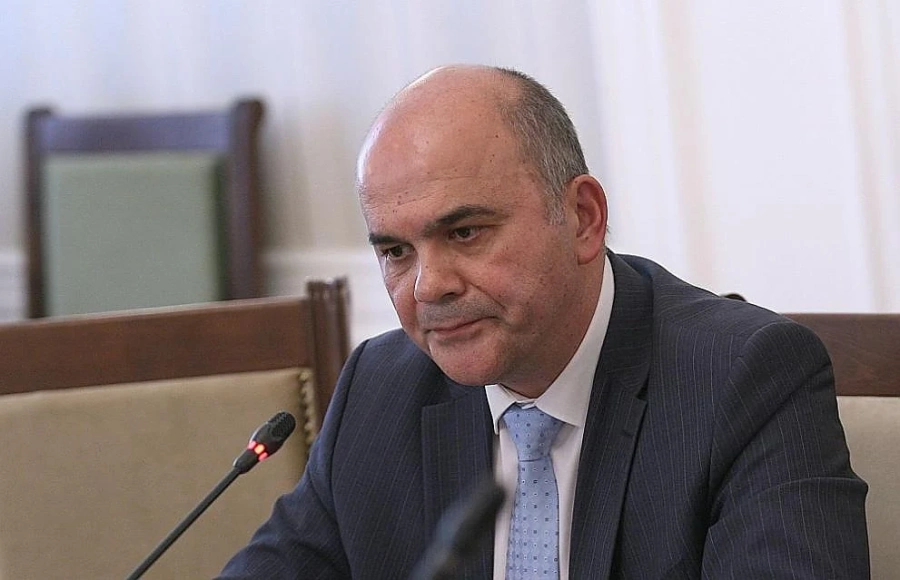 Петков: Обсъждаме първите 3 дни от болничните да са неплатени