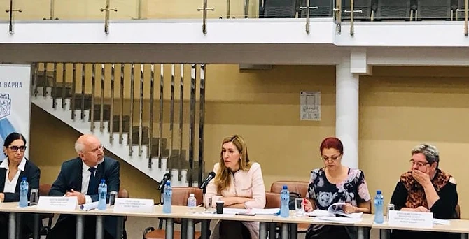 Ангелкова: Сезон 2019 е добър, отчитаме ръст на българите по Черноморието