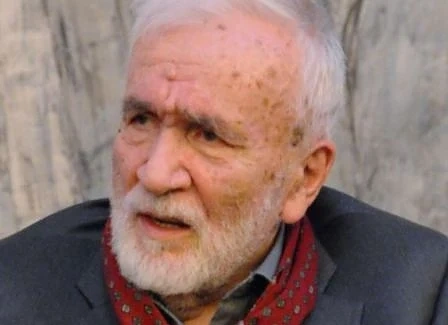 Почина Любомир Левчев