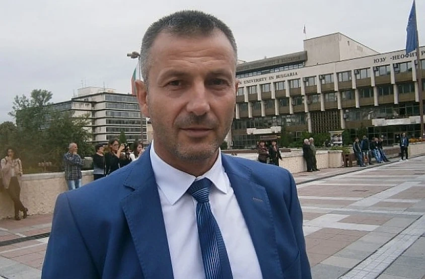 Андон Тодоров: Влизам в битката за кмет, за да изгоня крадеца от общината