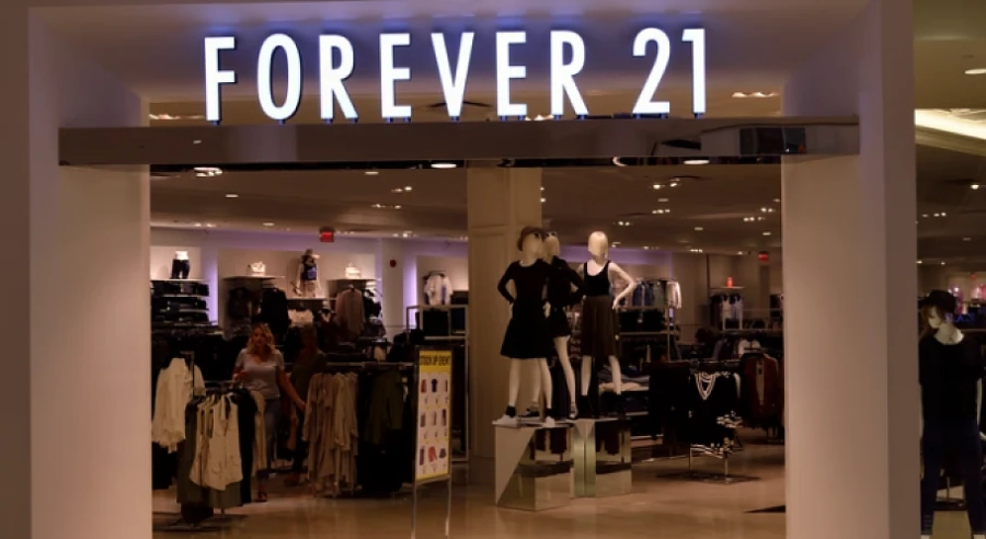 Модна верига Forever 21 затваря 178 магазина 