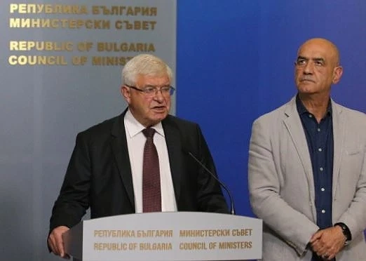 Здравният министър Кирил Ананиев: Няма да подавам оставка 