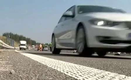 От АПИ освежават пътната маркировка и поставят липсващи знаци