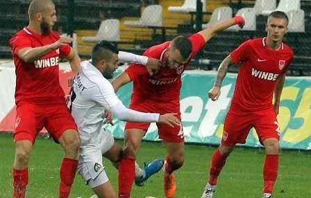 Славия победи Царско село с дузпа