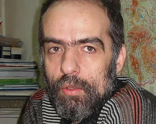 Тома Белев се обяснява, че не е мошеник