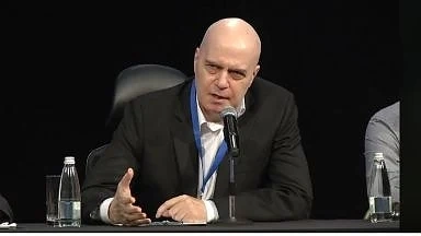 Слави Трифонов към проф. Огнян Герджиков: Няма проблем с името на „Няма такава държава“