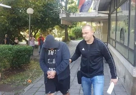 Спецакция в Бургас, има арестувани