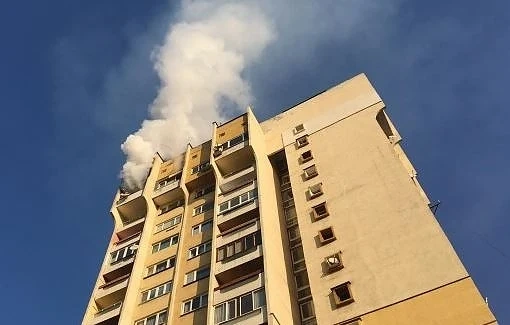 Пожар в жилищен блок в столичния квартал \