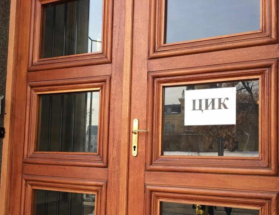 Приключи предаването на изборните протоколи, имало много грешки