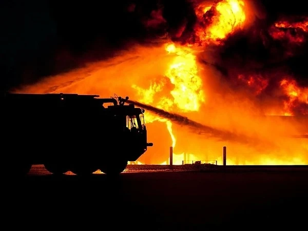 16-годишен подпали къща в \