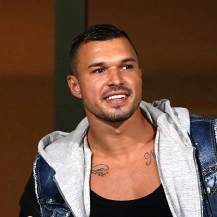 Хакнаха профила на Валери Божинов в Instagram