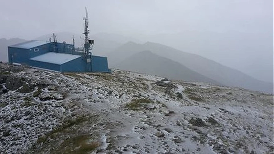 Сняг заваля на Мусала
