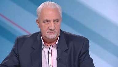 Муравей Радев: \