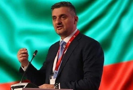 Кирил Добрев нападна Станишев за критиките му към БСП на изборите