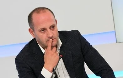 Радан Кънев: Властта подкупва медии и с пари от ЕС