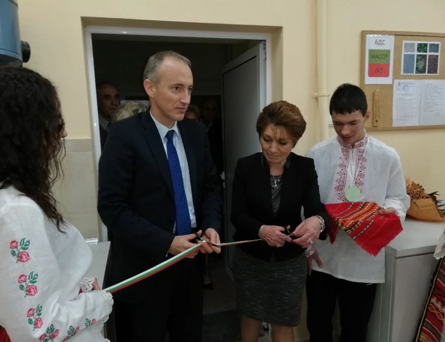 Красимир Вълчев: Никога не е имало толкова голямо увеличение на средствата за образование