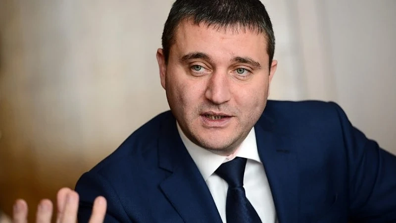 Горанов за болничните: Подобна е практиката в 2/3 от държавите в ЕС