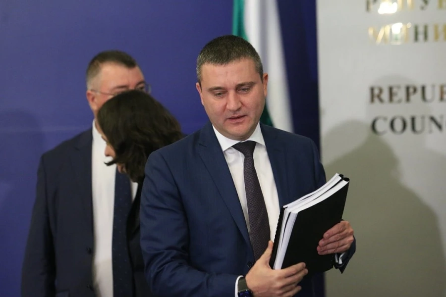 АЕЖ: Горанов да се извини или да си ходи