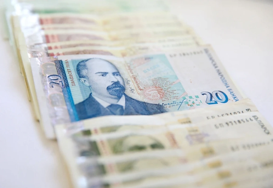 Половината българи са песимисти за икономиката