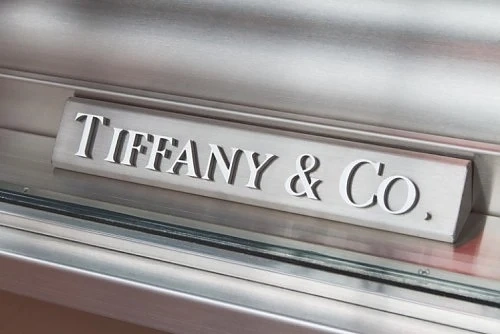 Сделка за милиарди: Louis Vuitton купи Tiffany
