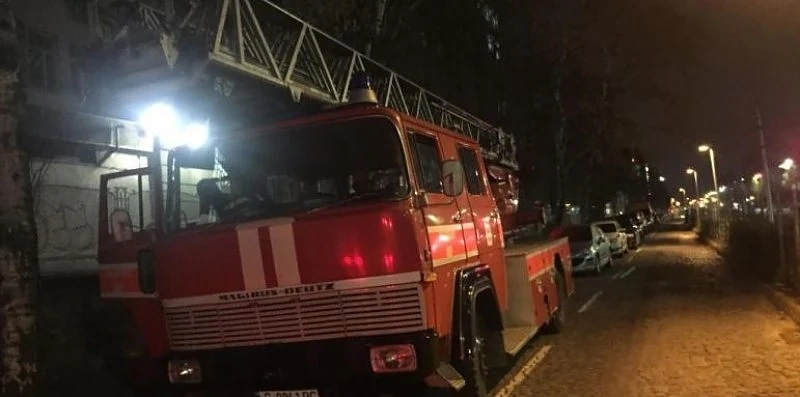 Взрив и пожар взеха две жертви в \