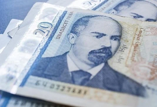 НОИ ще изплаща от 9 декември пенсии и коледни добавки