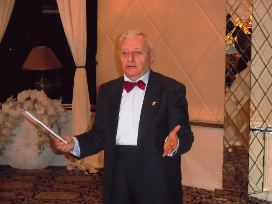 Премиера на стихосбирката “Огърлица от разЛОМени слова”