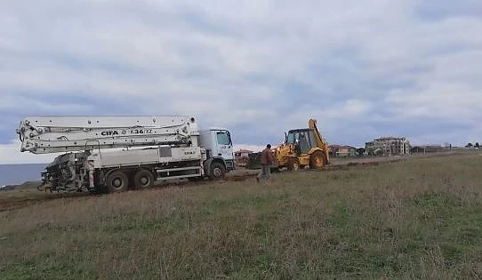 Нови строежи и багери по Черноморието