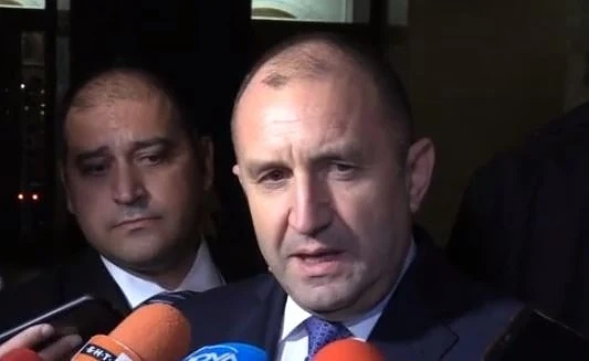 Радев: Нямам нито един загубен самолет, нито един загинал летец 