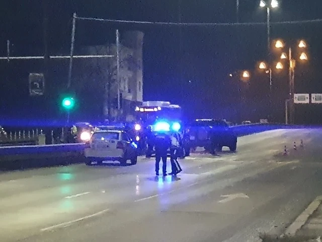 Джип блъсна две момичета в столицата, едното почина
