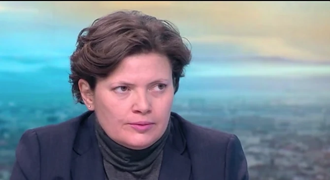 Малина Крумова: Трябва да вкараме в училищата експерти по пътна безопасност
