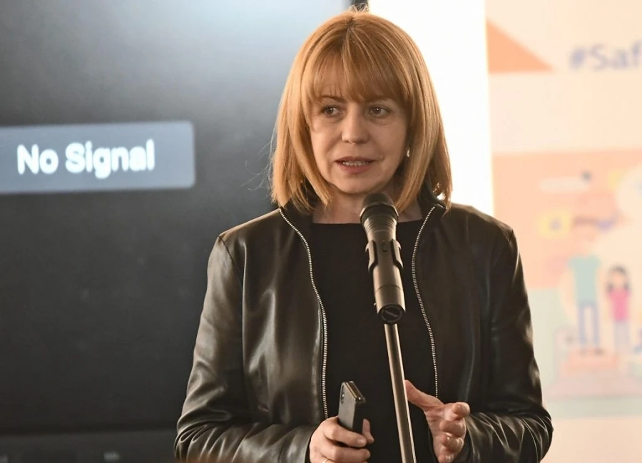 Фандъкова към Лалов: Манипулирате, не кметът трови софиянци