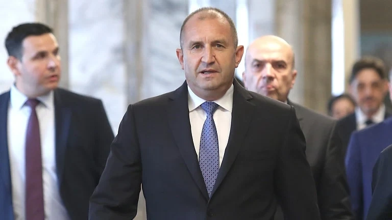 Румен Радев: Доган и Пеевски не трябва да ползват охрана от НСО