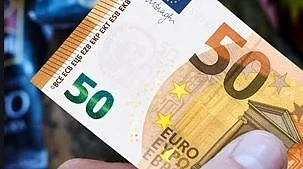 Горанов: От 1 януари 2023 г. българите ще пазаруват с евро
