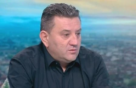 Методи Бачев за боя в Симитли: Кметът хвърли бутилка срещу нас, това е опит за убийство 
