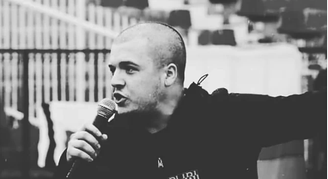 Следователи разпитват арестуваните за убийството на българския фен в Солун 
